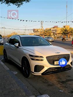 جێنسس GV70
